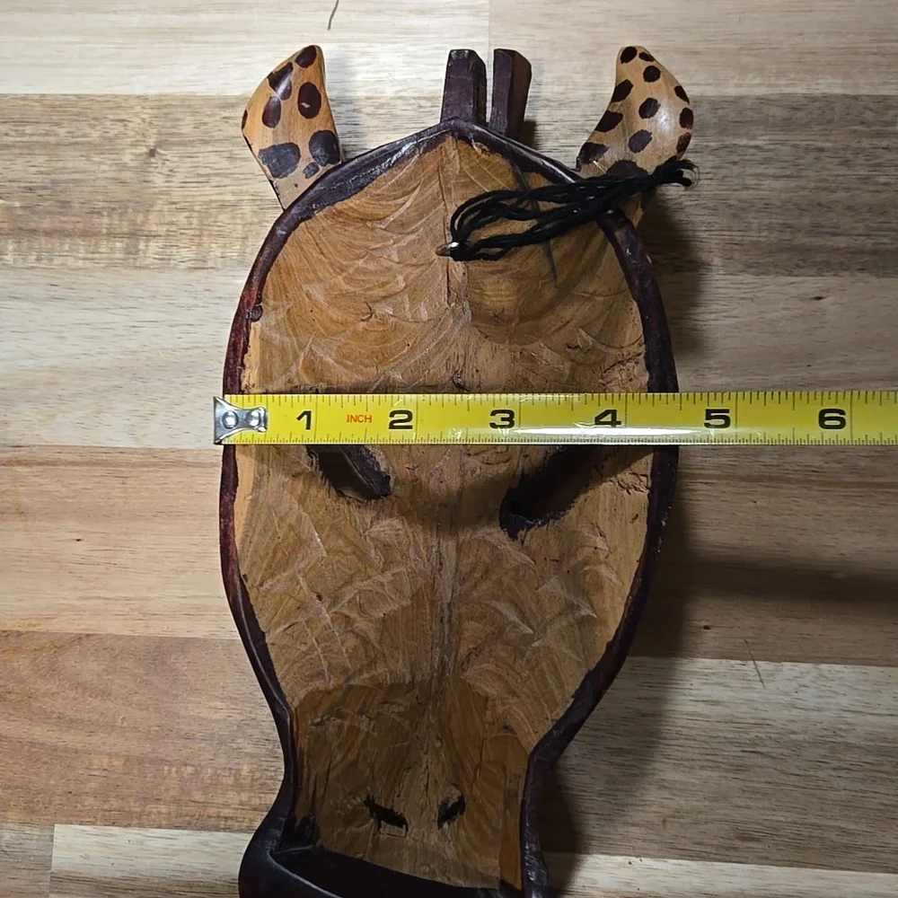 Unbranded vintage hand